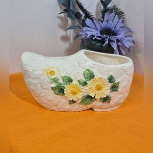 Vintage Dutch Shoe Ceramic Embossed Daisy Planter Rubens Originals Japan